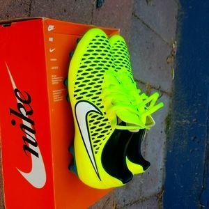 Nike magista onda